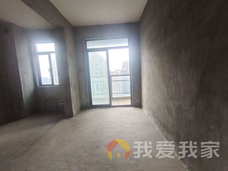 南昌我爱我家尚水花园 南北通透，采光好 视野好，诚心出售