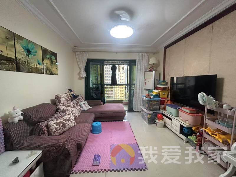 南昌我爱我家恒大城 南北通透，采光好 装修好，环镜优美 中间楼层