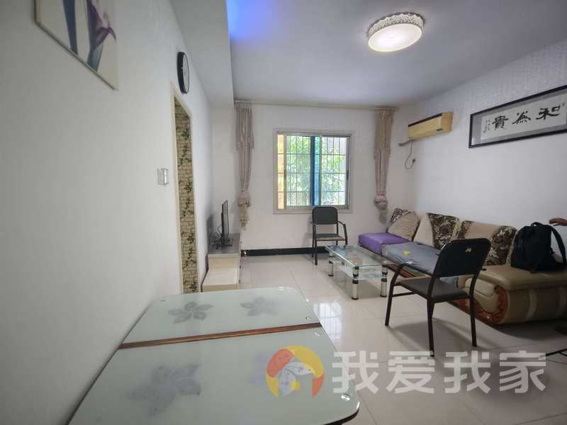 爱国路 南北通透，采光好 周边匹套完善，，出行方便