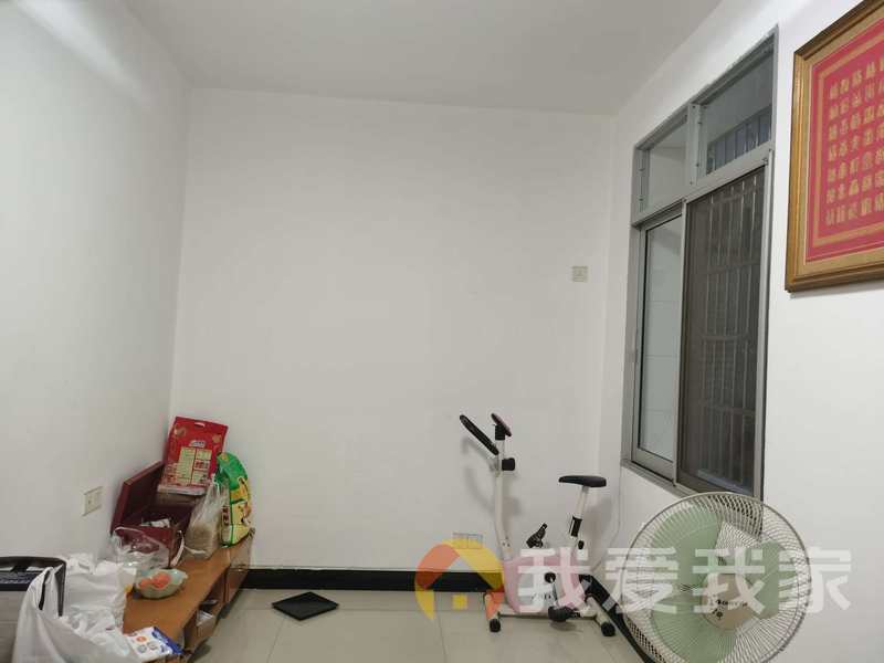 北京东路60号安装公司宿舍（南区） 南北通透，采光好 周边匹套完善，，出行方便