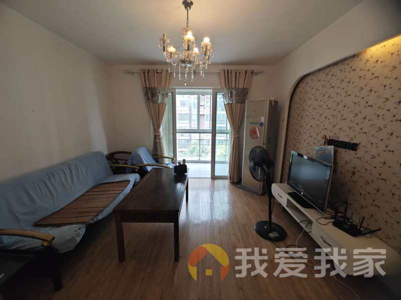 南昌我爱我家红谷滩万达星城通透两房诚售，地铁口，读名校