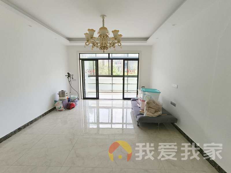 南昌我爱我家中大青山湖花园 南北通透，采光好 装修好，环镜优美 视野好，诚心出售