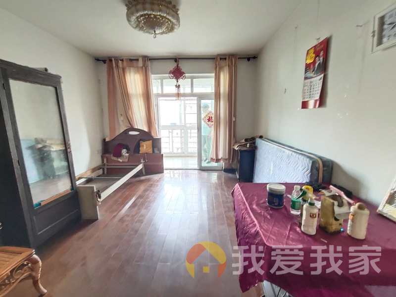 南昌我爱我家玉河明珠住宅 南北通透，采光好 装修好，环镜优美 中间楼层