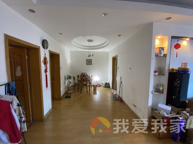 二七北路 南北通透，采光好 装修好，环镜优美 视野好，诚心出售