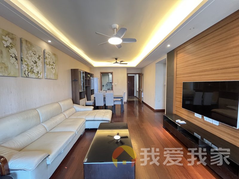 南昌我爱我家万科金域蓝湾 南北通透，采光好 装修好，环镜优美 视野好，诚心出售