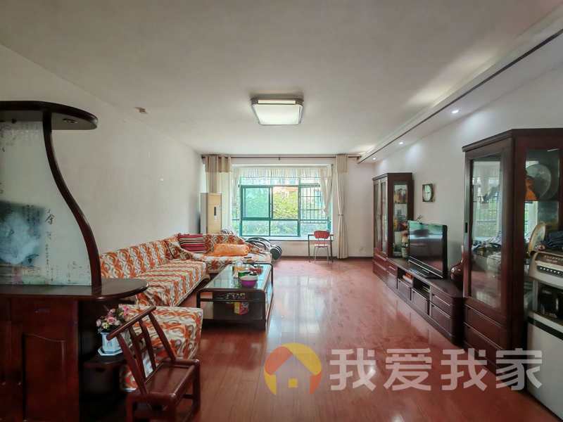 南昌我爱我家象湖威尼斯花园 南北通透，采光好 装修好，环镜优美 视野好，诚心出售