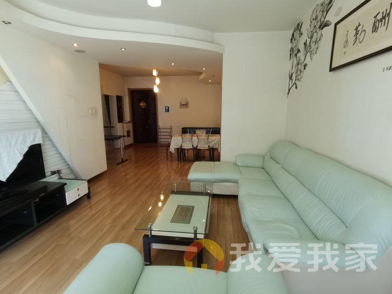 恒茂国际华城 南北通透，采光好 近地铁 中间楼层