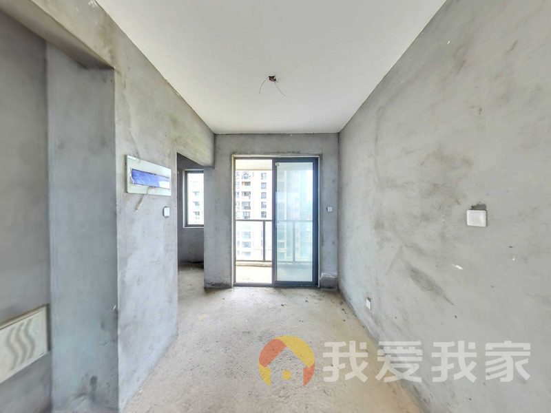 南昌我爱我家地铁口 南北通透 小高 中间楼层 房东诚心出售