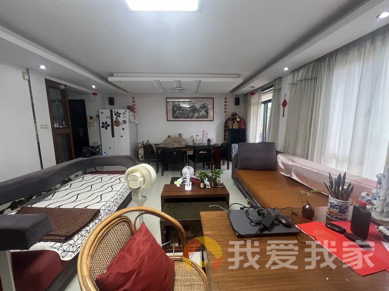 南昌我爱我家万科四季花城北区丹桂苑 南北通透，采光好 装修好，环镜优美 近地铁 视野好，诚心出售