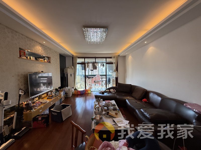 朝阳嶺秀 南北通透，采光好 装修好，环镜优美 视野好，诚心出售
