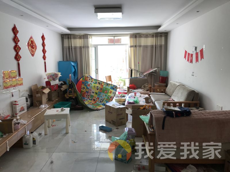 朝阳嶺秀 南北通透，采光好 装修好，环镜优美 周边匹套完善，，出行方便