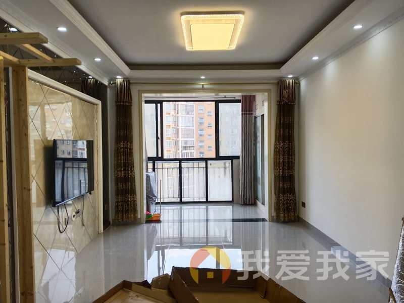 天一城 南北通透，采光好 装修好，环镜优美 中间楼层