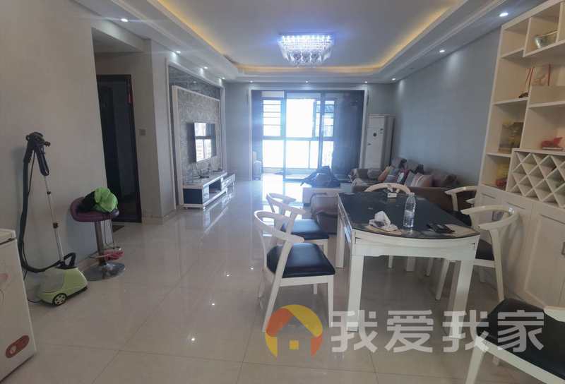 南昌我爱我家正荣御园 南北通透，采光好 装修好，环镜优美 视野好，诚心出售