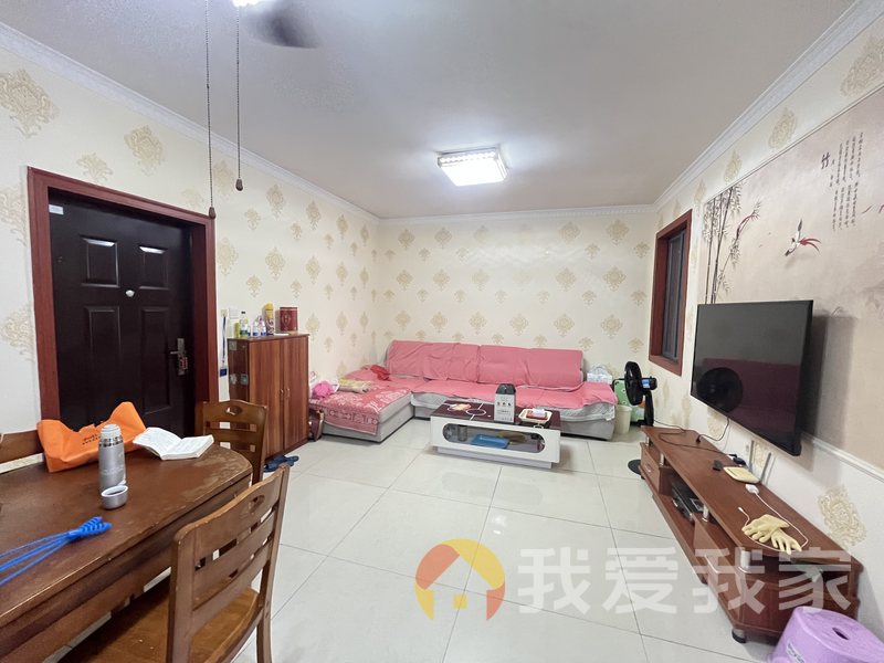 南昌我爱我家景城名郡 南北通透，采光好 装修好，环镜优美 周边匹套完善，，出行方便
