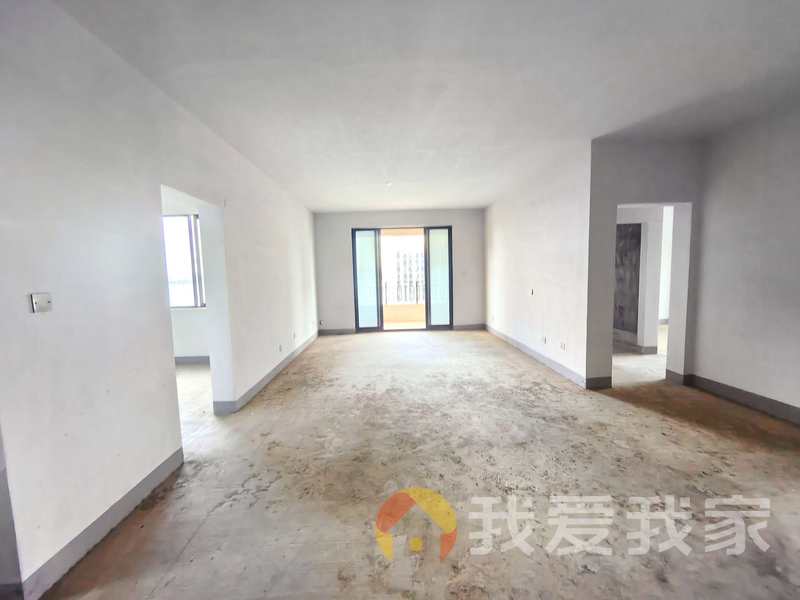 南昌我爱我家绿地国际博览城二期博翠 南北通透，采光好 近地铁 中间楼层