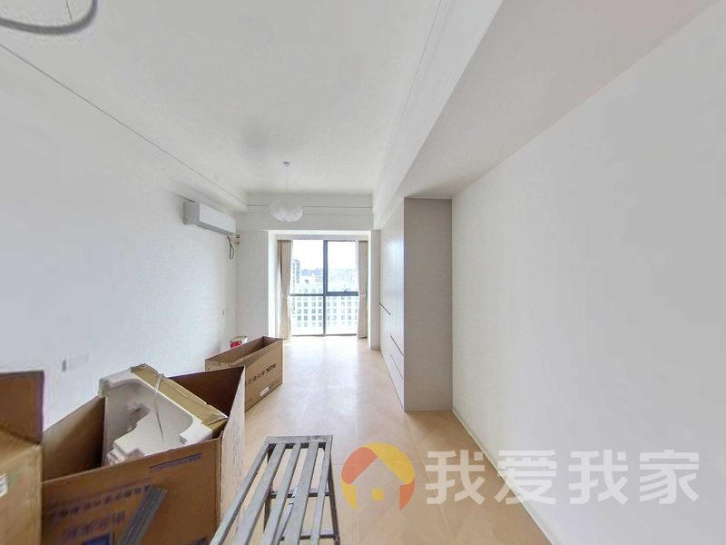 南昌我爱我家绿滋肴庙街公寓 南北通透，采光好 视野好，诚心出售