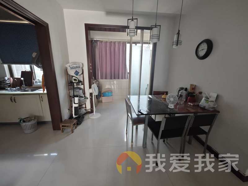 南昌我爱我家商城世纪村 南北通透，采光好 装修好，环镜优美 近地铁 视野好，诚心出售