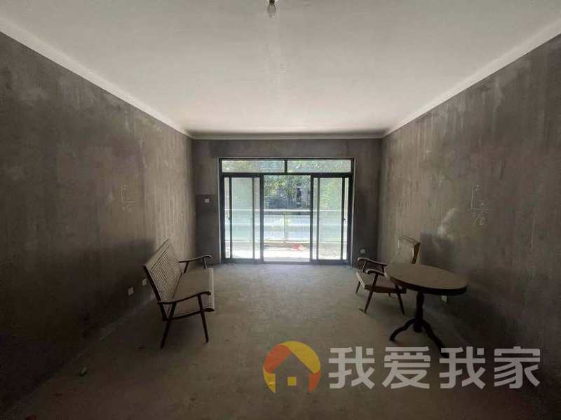 南昌我爱我家中大青山湖花园 南北通透，采光好 装修好，环镜优美 周边匹套完善，，出行方便