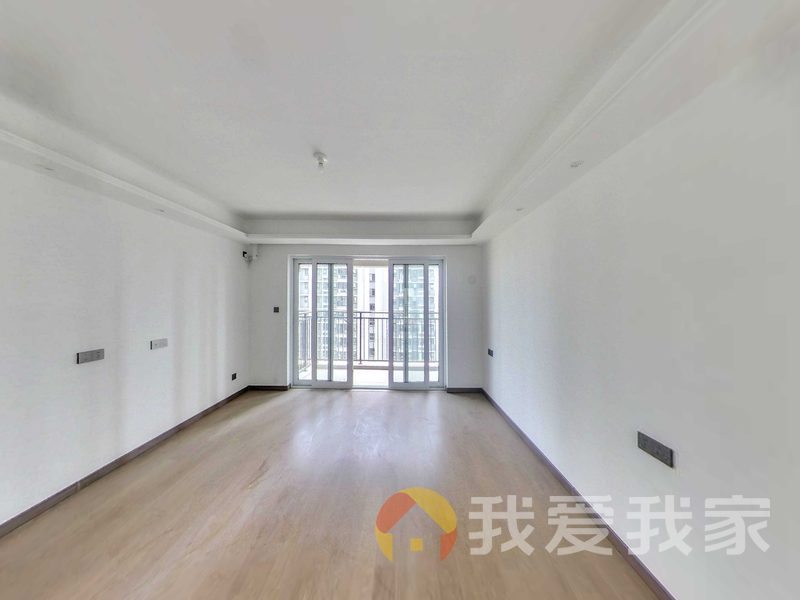 南昌我爱我家联发万科海上明月 南北通透，采光好 装修好，环镜优美 视野好，诚心出售