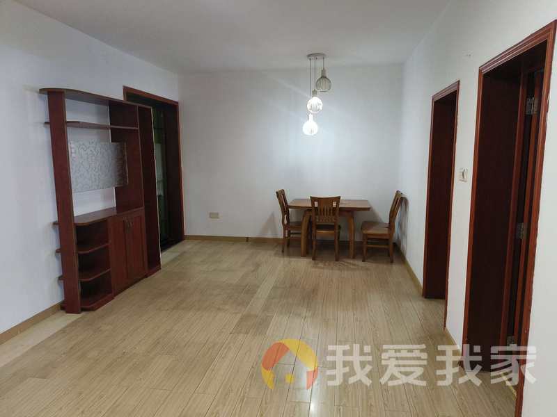 南昌我爱我家荣昌小区 南北通透，采光好 装修好，环镜优美 近地铁 视野好，诚心出售