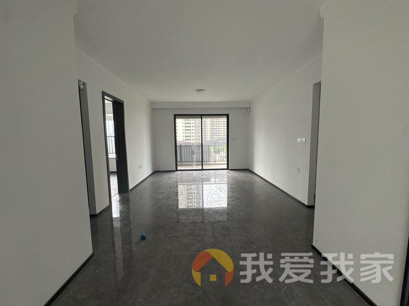 南昌我爱我家新旅明樾府二期 南北通透，采光好 装修好，环镜优美 中间楼层