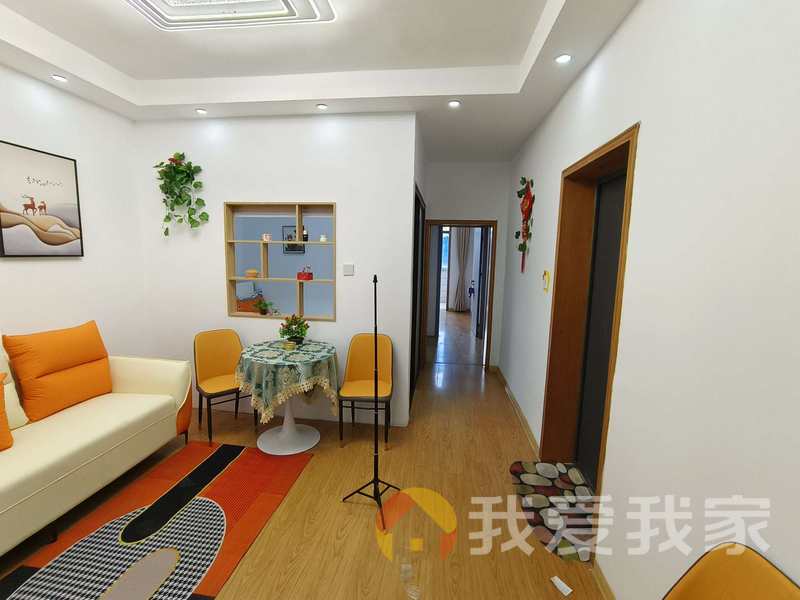 南昌我爱我家佘山路 南北通透，采光好 装修好，环镜优美 近地铁 视野好，诚心出售