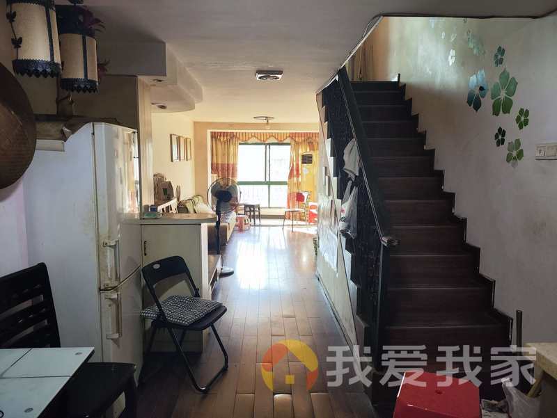 南昌我爱我家白领公寓 南北通透，采光好 装修好，环镜优美 视野好，诚心出售