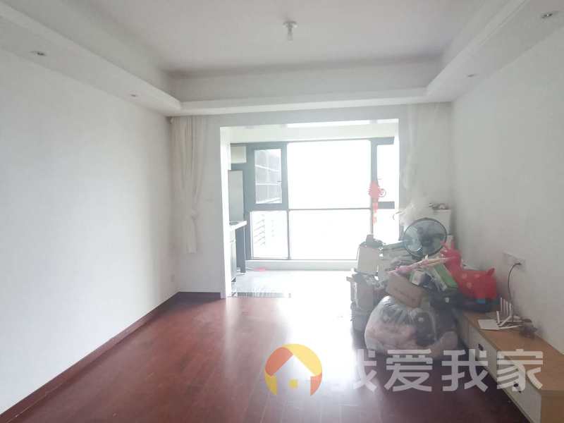 南昌我爱我家新力弘阳府 南北通透，采光好 装修好，环镜优美 近地铁 视野好，诚心出售