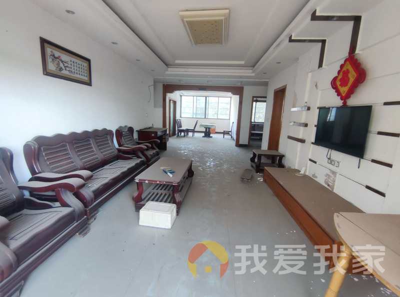 南昌我爱我家星港湾 南北通透，采光好 装修好，环镜优美 中间楼层