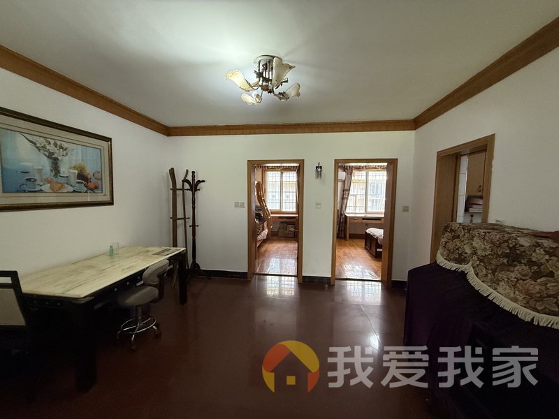 南昌我爱我家桃花苑商住小区 南北通透，采光好 装修好，环镜优美 视野好，诚心出售