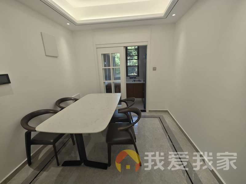 南昌我爱我家地铁旁 南北通透洋房 超高得房率 精装未入住过