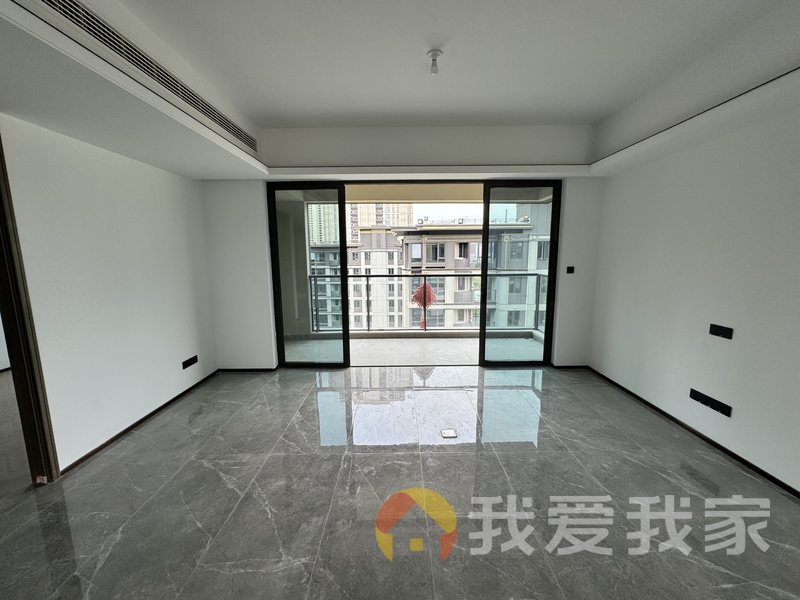 南昌我爱我家建发缦云 南北通透，采光好 装修好，环镜优美 周边匹套完善，，出行方便
