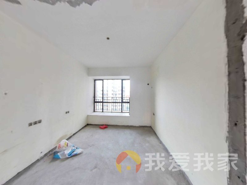 南昌我爱我家联泰香域桥郡 南北通透，采光好 近地铁 中间楼层