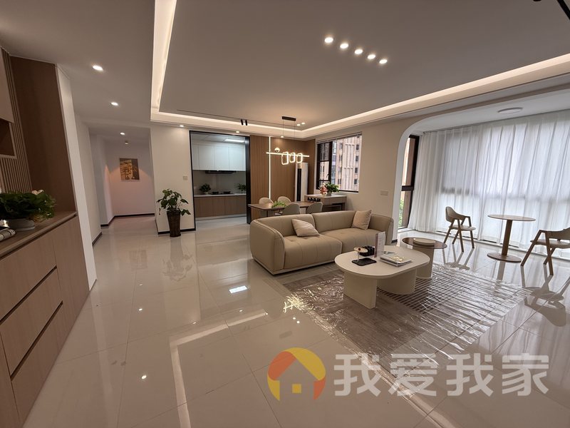 南昌我爱我家皇冠国际 南北通透，采光好 装修好，环镜优美 周边匹套完善，，出行方便