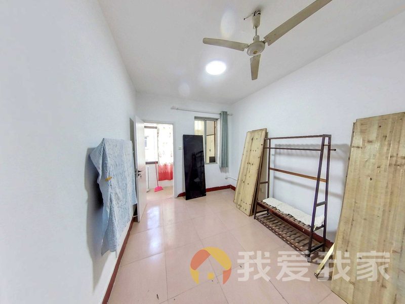 南昌我爱我家铁路五村 南北通透，采光好 近地铁 视野好，诚心出售
