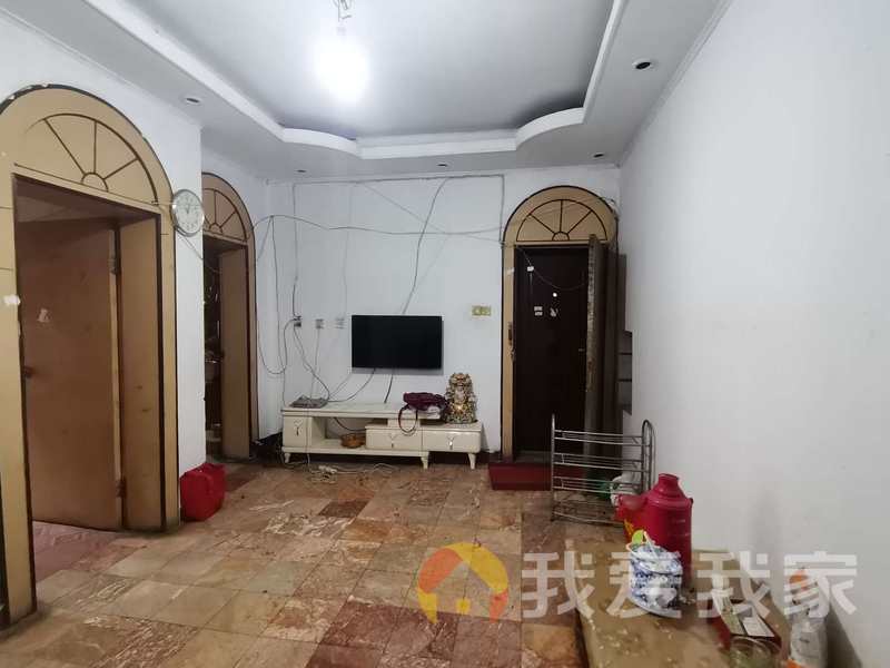 南昌我爱我家莲塘镇工人新村 南北通透，采光好 装修好，环镜优美 近地铁 视野好，诚心出售