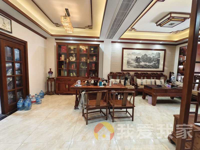 南昌我爱我家力高滨湖国际 南北通透，采光好 装修好，环镜优美 周边匹套完善，，出行方便