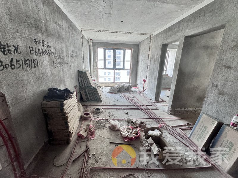 南昌我爱我家硕丰西湖里（名硕小区） 南北通透，采光好 中间楼层