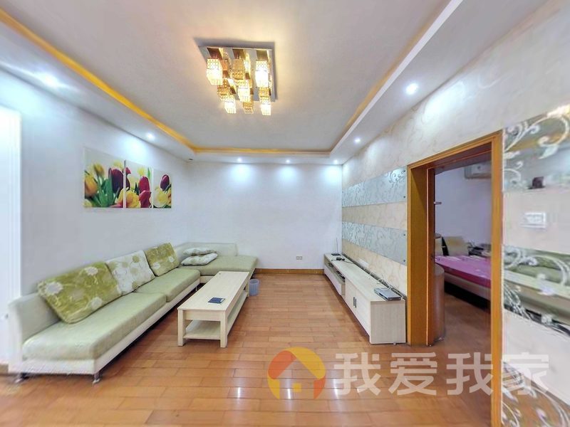 南昌我爱我家洪都大院二区 南北通透，采光好 装修好，环镜优美 近地铁 视野好，诚心出售