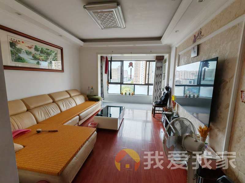 南昌我爱我家世纪滨江 南北通透，采光好 装修好，环镜优美 中间楼层