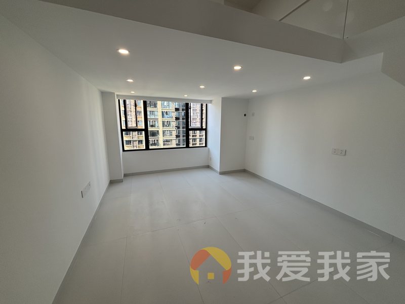 南昌我爱我家联发时代天骄（璟馨小区） 南北通透，采光好 装修好，环镜优美 近地铁 视野好，诚心出售