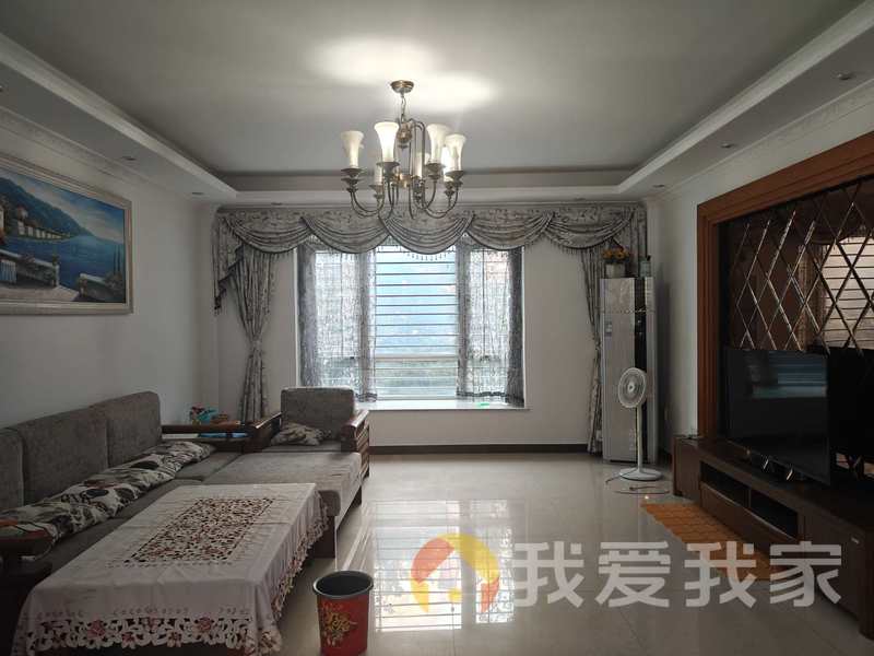 南昌我爱我家正荣大湖之都西水滨鹭岛 南北通透，采光好 装修好，环镜优美 视野好，诚心出售