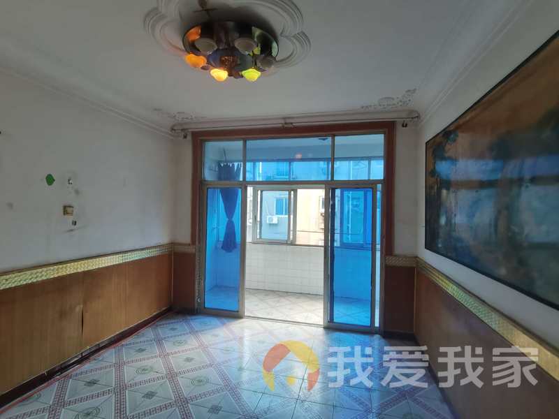 南昌我爱我家董家窑路148号造纸厂宿舍 南北通透，采光好 近地铁 视野好，诚心出售