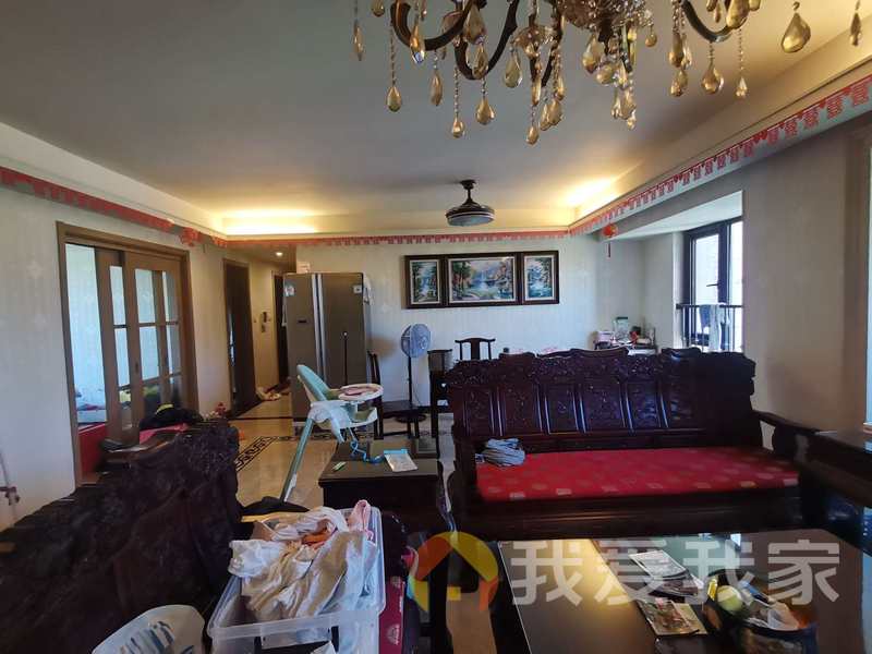 南昌我爱我家万科城三期 南北通透，采光好 装修好，环镜优美 近地铁 视野好，诚心出售