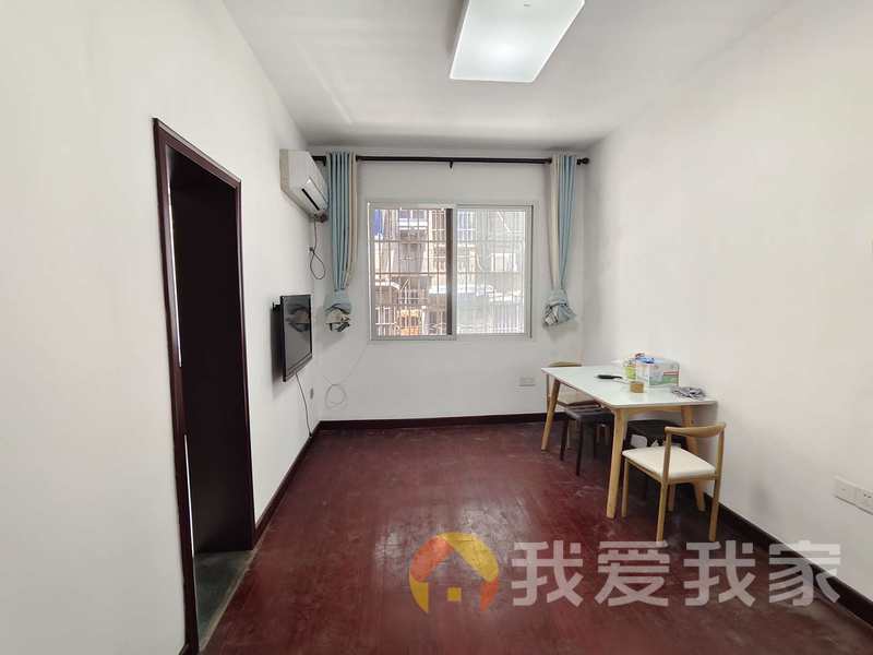 南昌我爱我家戴家巷 南北通透，采光好 装修好，环镜优美 中间楼层