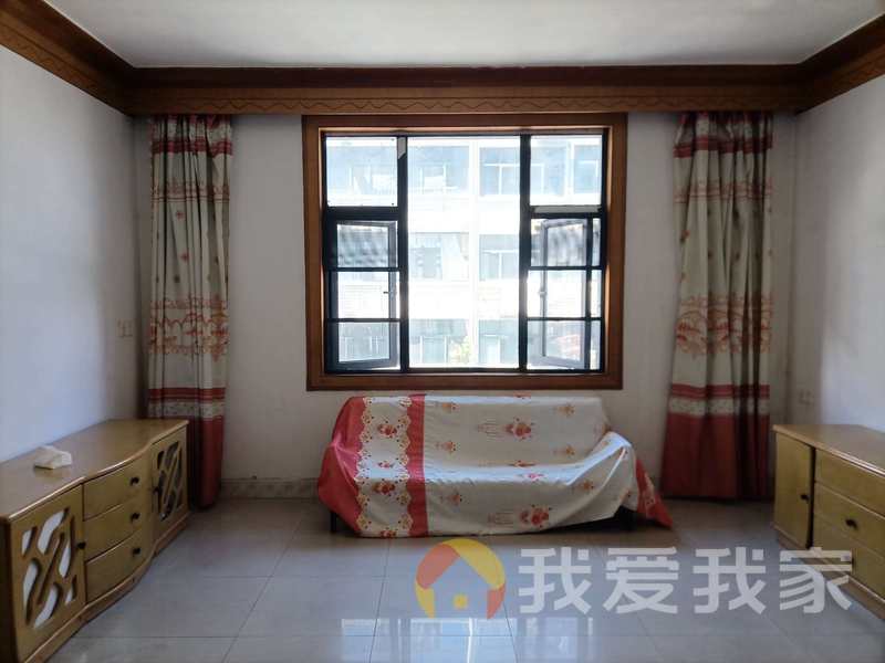 南昌我爱我家王家社区 南北通透，采光好 装修好，环镜优美 近地铁 视野好，诚心出售