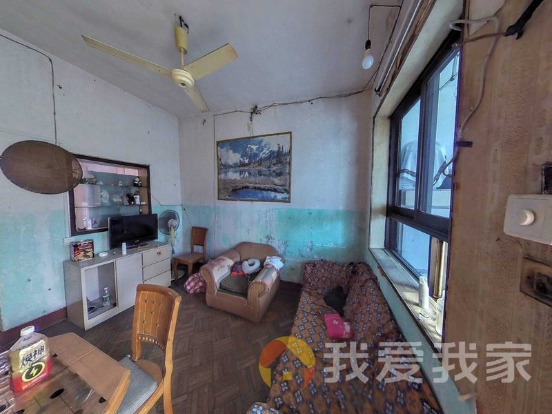 南昌我爱我家铁路五村 南北通透，采光好 装修好，环镜优美 近地铁 视野好，诚心出售