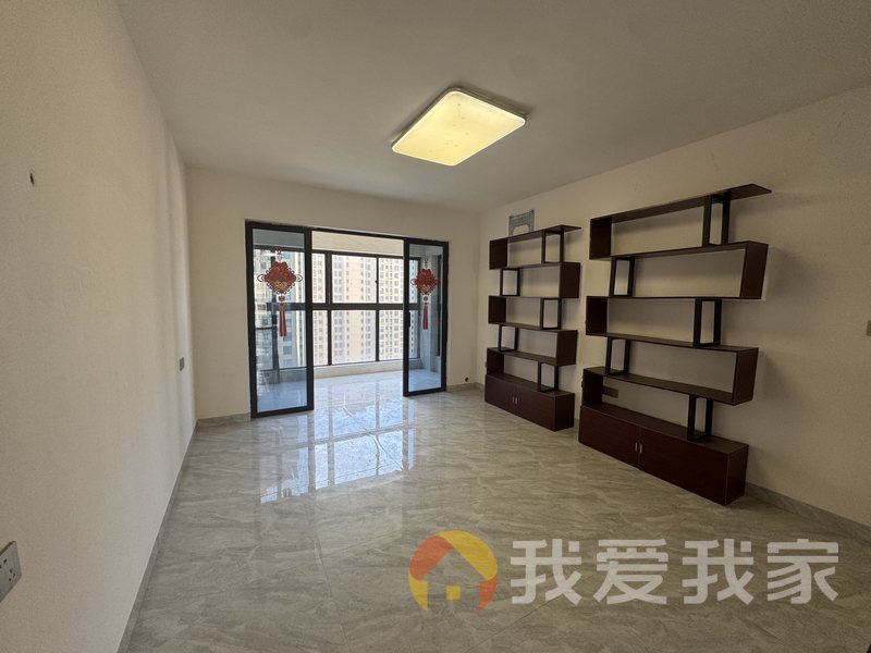 南昌我爱我家新力愉景湾 南北通透，采光好 中间楼层