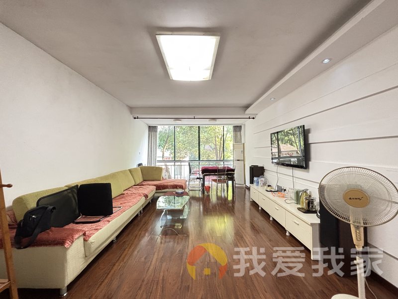 南昌我爱我家翠谷康庭 南北通透，采光好 装修好，环镜优美 中间楼层