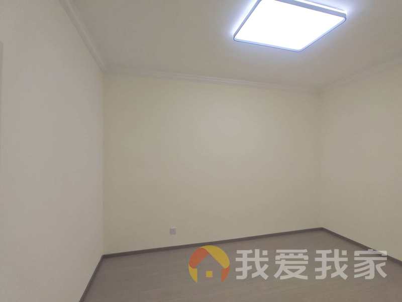 南昌我爱我家陶沙塘 南北通透，采光好 装修好，环镜优美 近地铁 视野好，诚心出售
